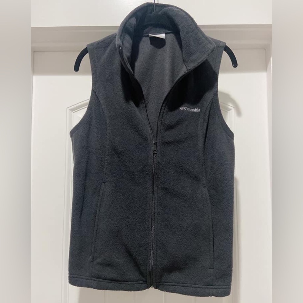 Columbia Vest - Picture 1 of 1